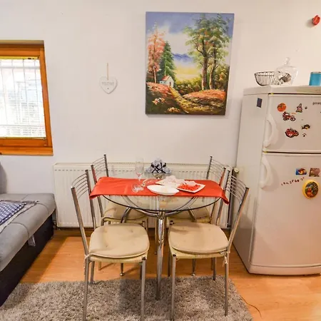 Apartamento Blacksmith + Free Private Parking *